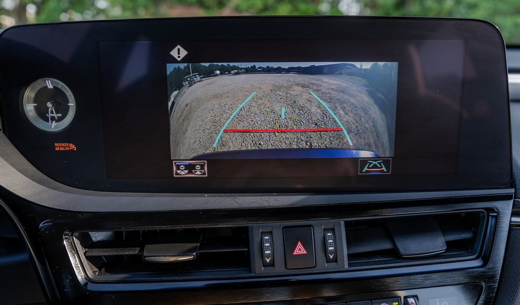 2022 Lexus ES - $37,105