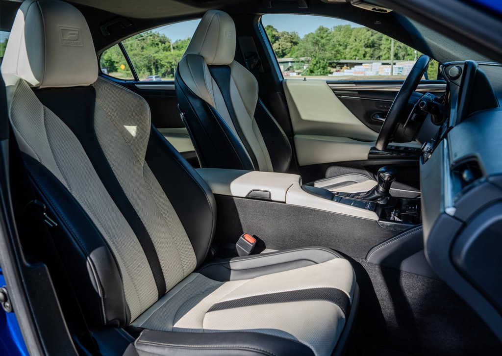 2022 Lexus ES - $37,105