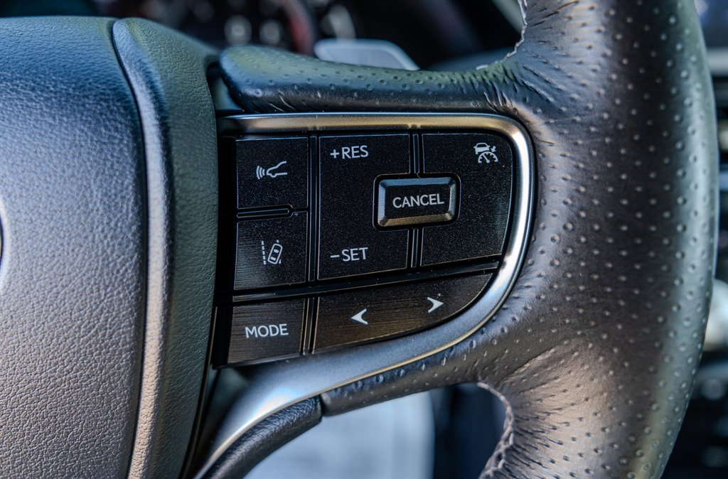 2022 Lexus ES - $37,105