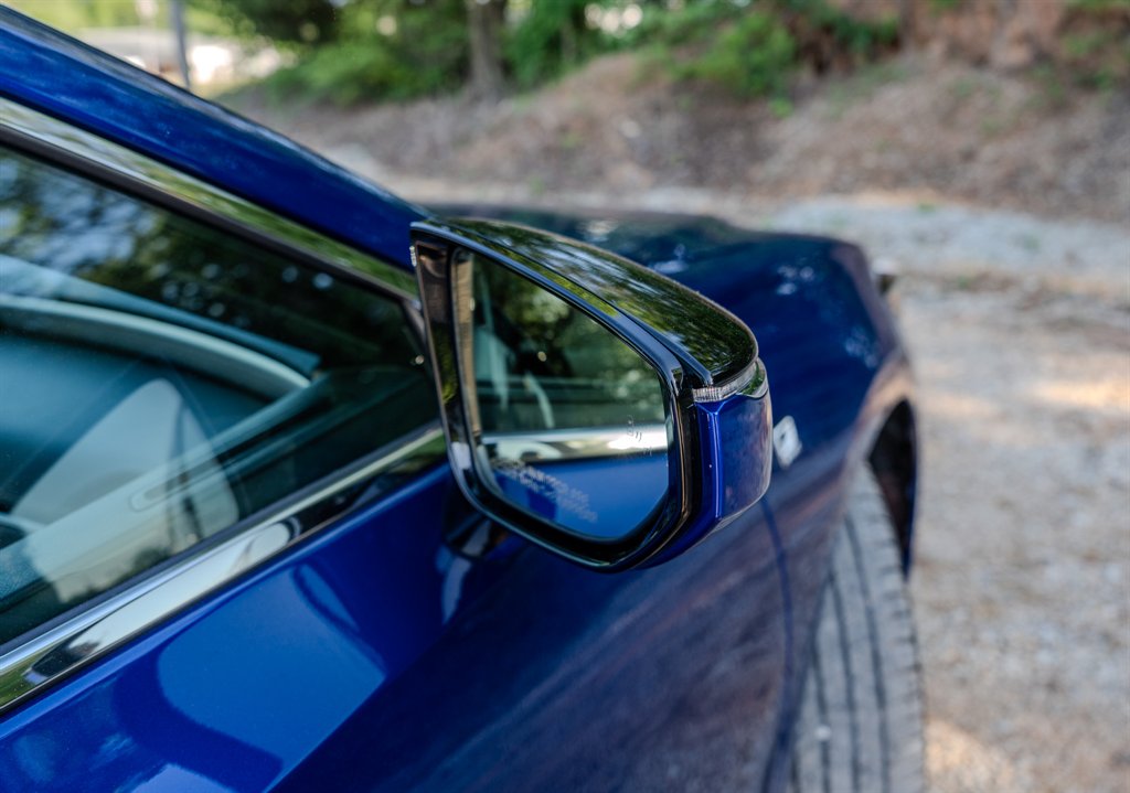 2022 Lexus ES - $37,105