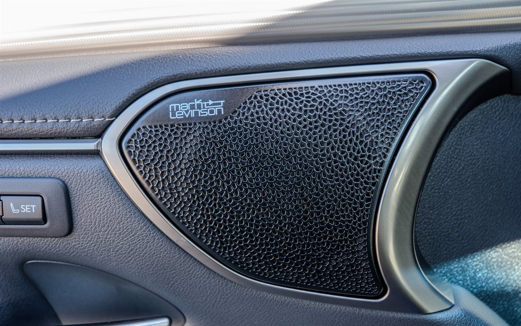 2022 Lexus ES - $37,105