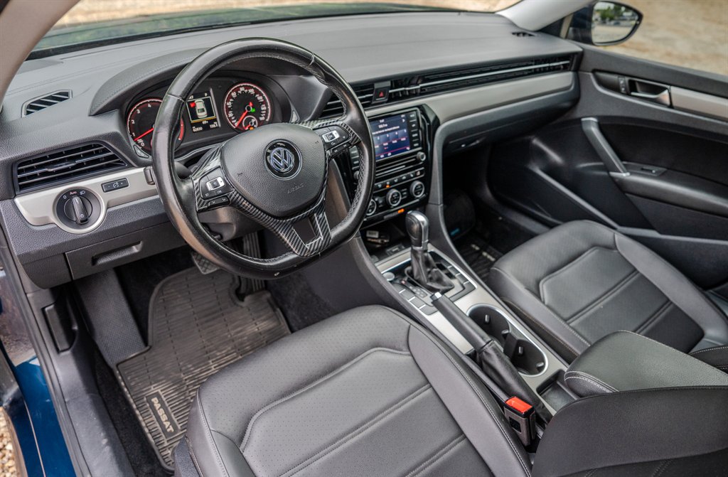 2020 Volkswagen Passat - $15,475