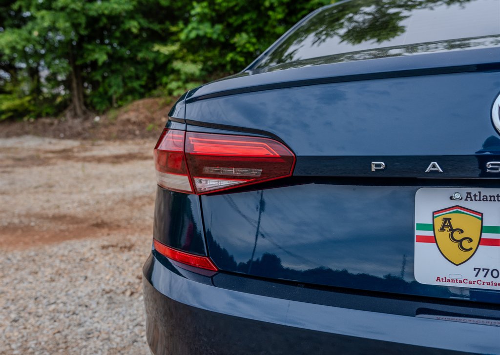 2020 Volkswagen Passat - $15,475