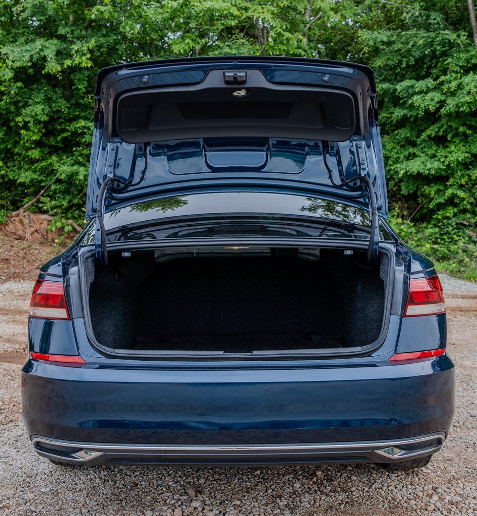 2020 Volkswagen Passat - $15,475