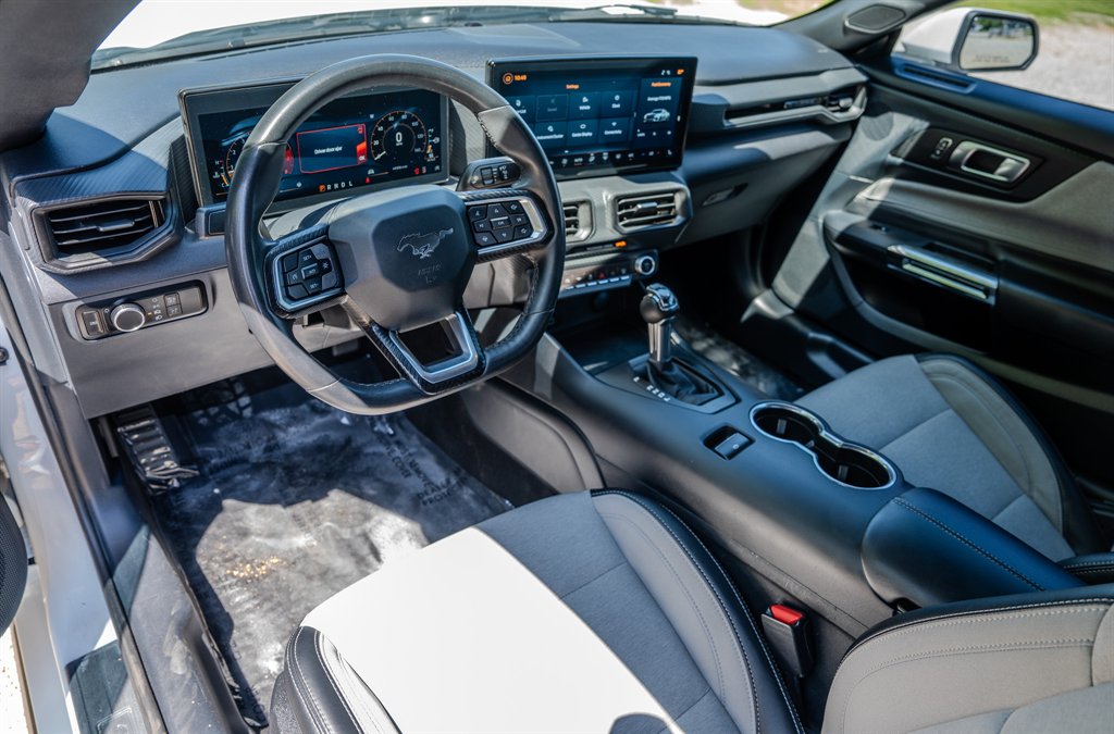 2024 Ford Mustang - $33,395