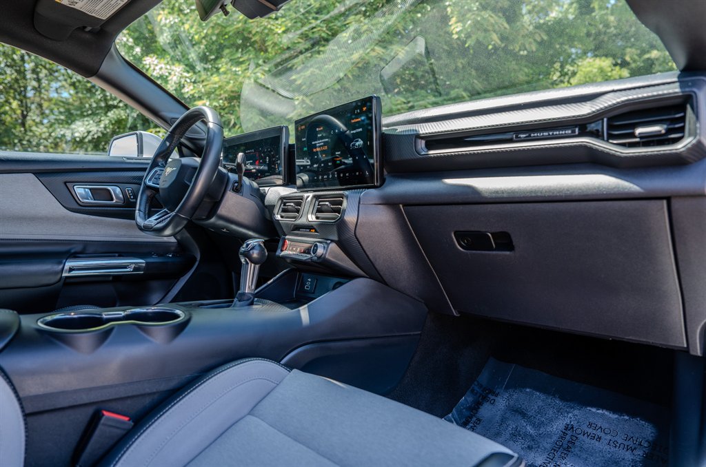 2024 Ford Mustang - $33,395