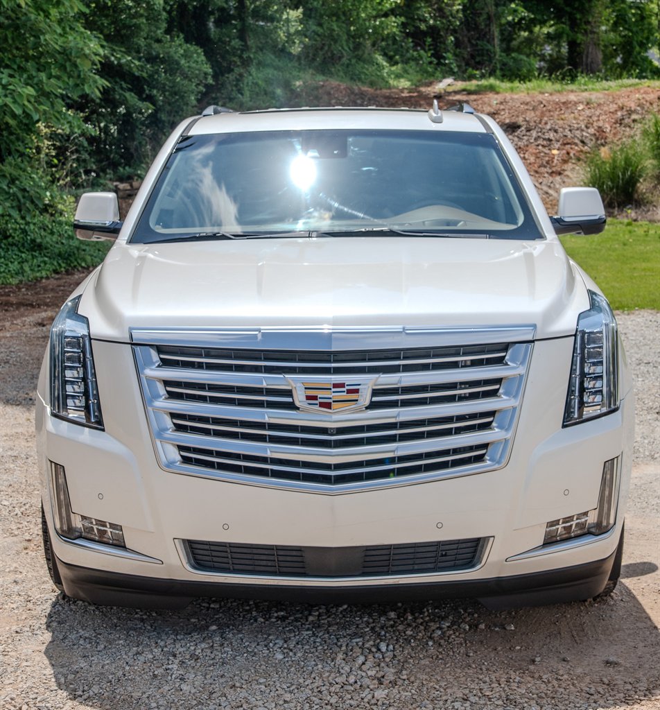 2015 Cadillac Escalade - $21,663