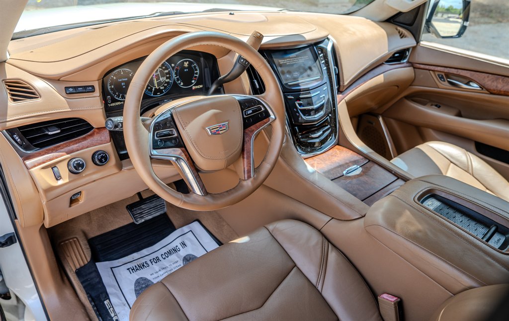 2015 Cadillac Escalade - $21,663