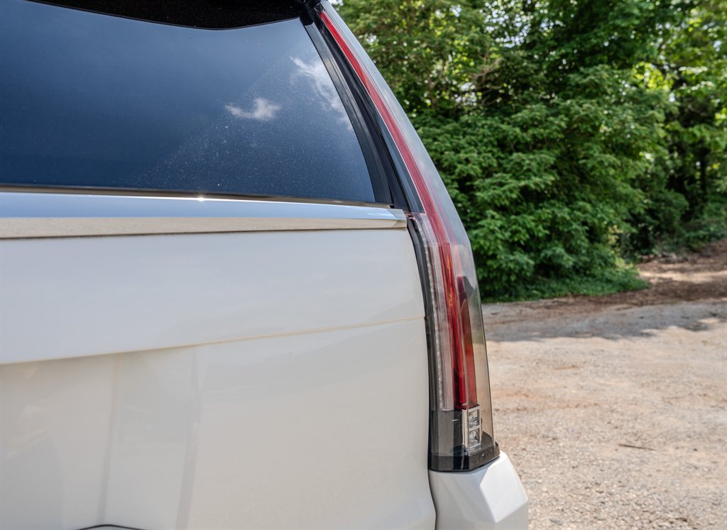 2015 Cadillac Escalade - $21,663