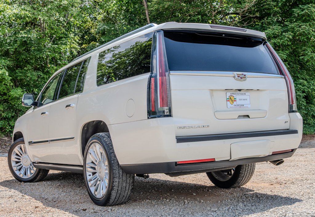 2015 Cadillac Escalade - $21,663