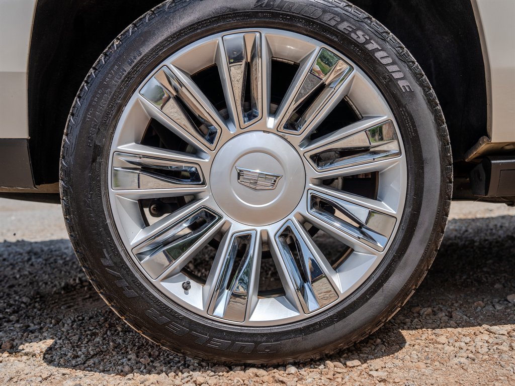 2015 Cadillac Escalade - $21,663