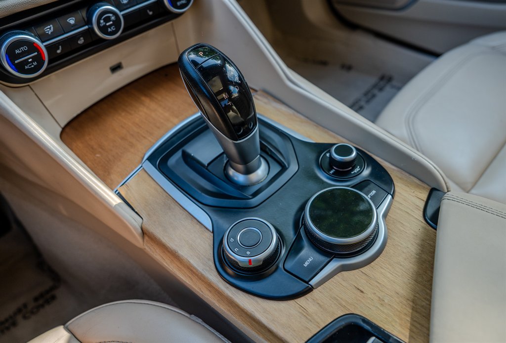 2019 Alfa Romeo Giulia - $19,765