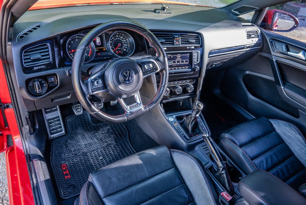 2015 Volkswagen GTI - $12,950