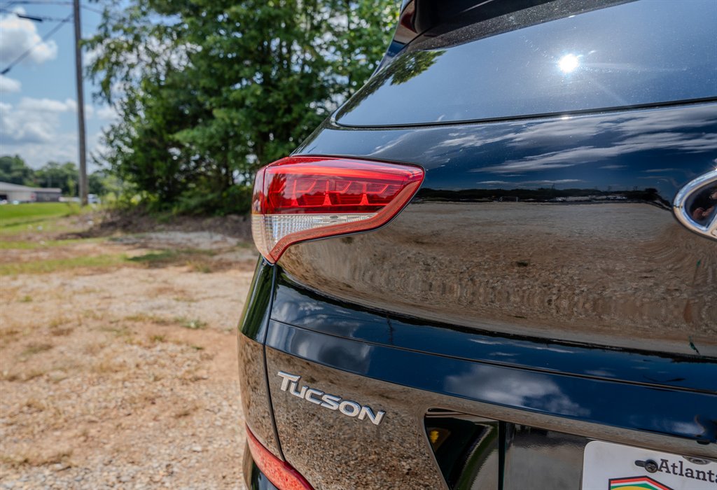 2016 Hyundai Tucson - $9,950