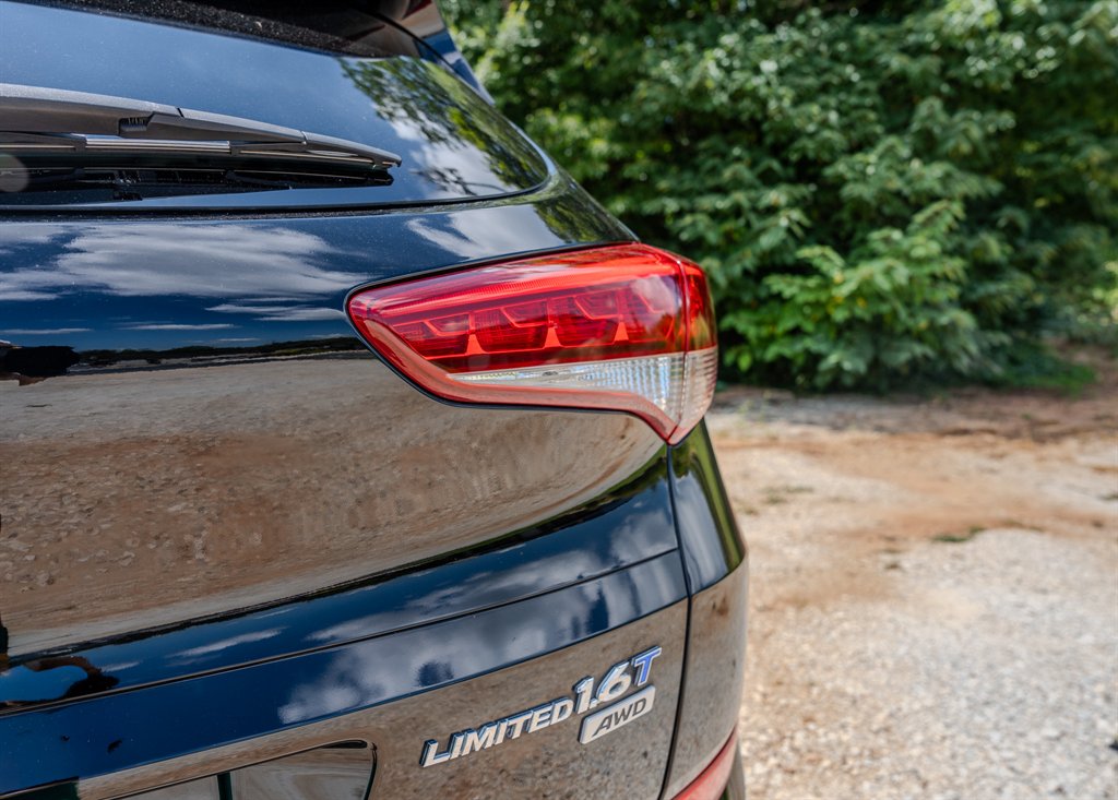 2016 Hyundai Tucson - $9,950