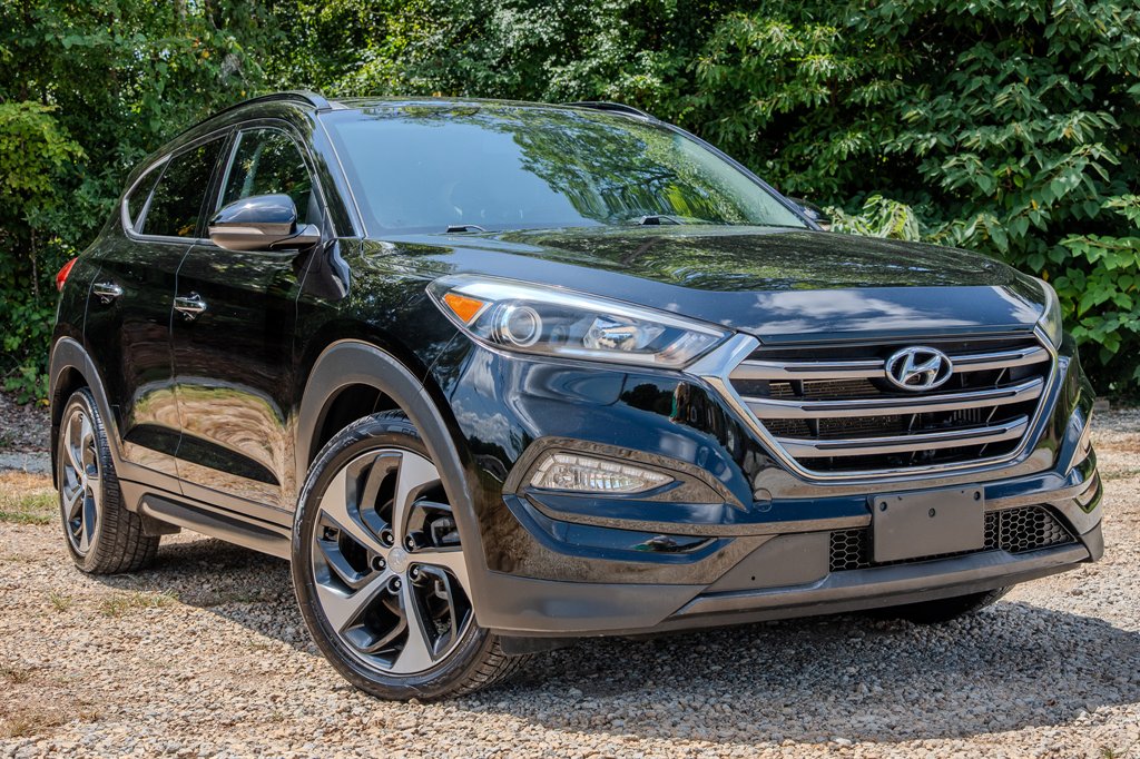 2016 Hyundai Tucson - $9,950