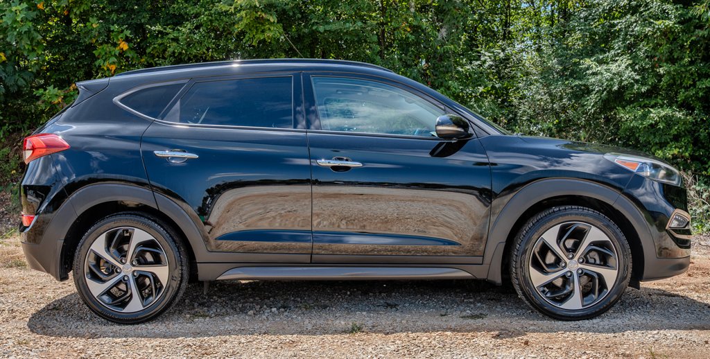 2016 Hyundai Tucson - $9,950