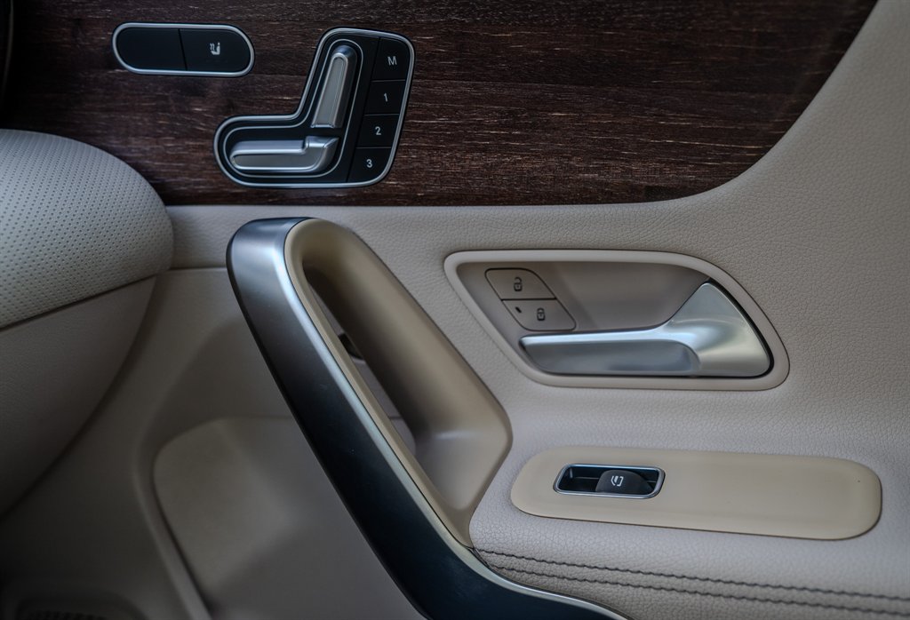 2020 Mercedes-Benz CLA - $18,378