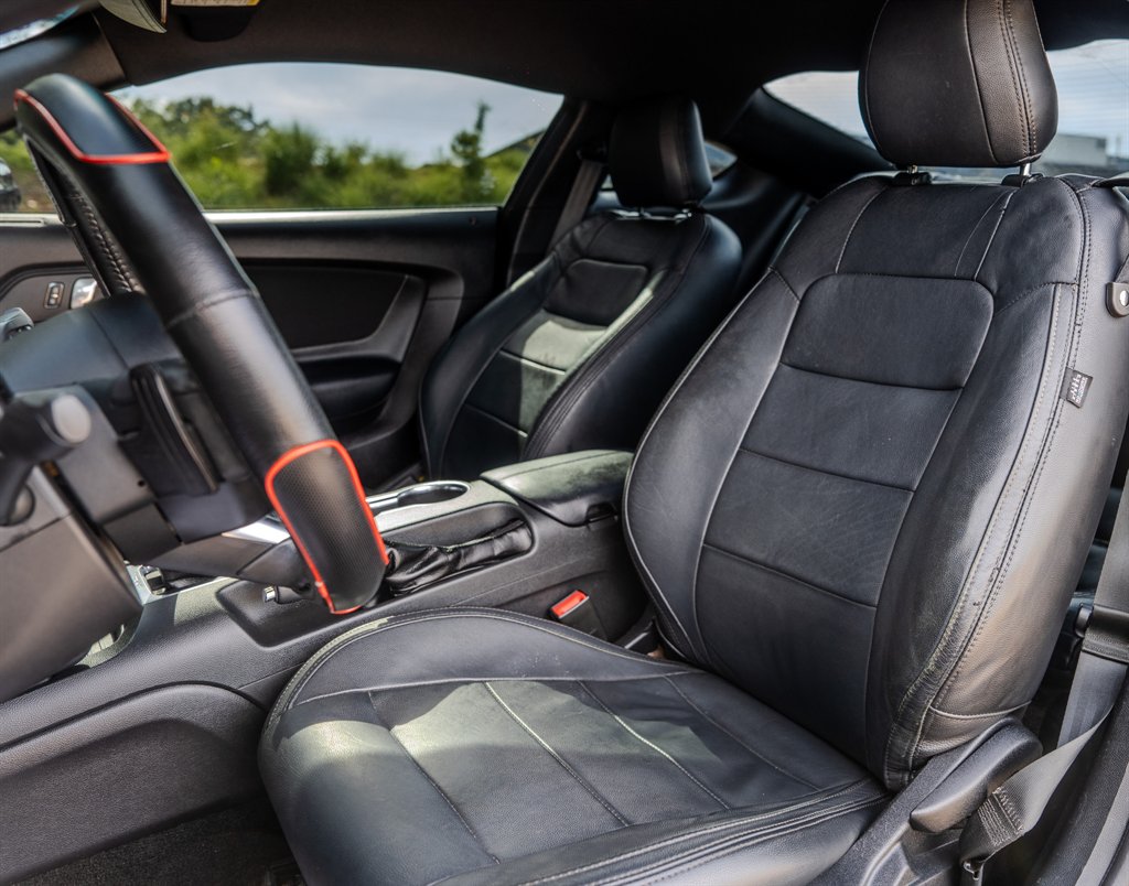 2018 Ford Mustang - $17,950