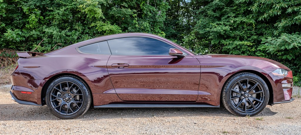 2018 Ford Mustang - $17,950