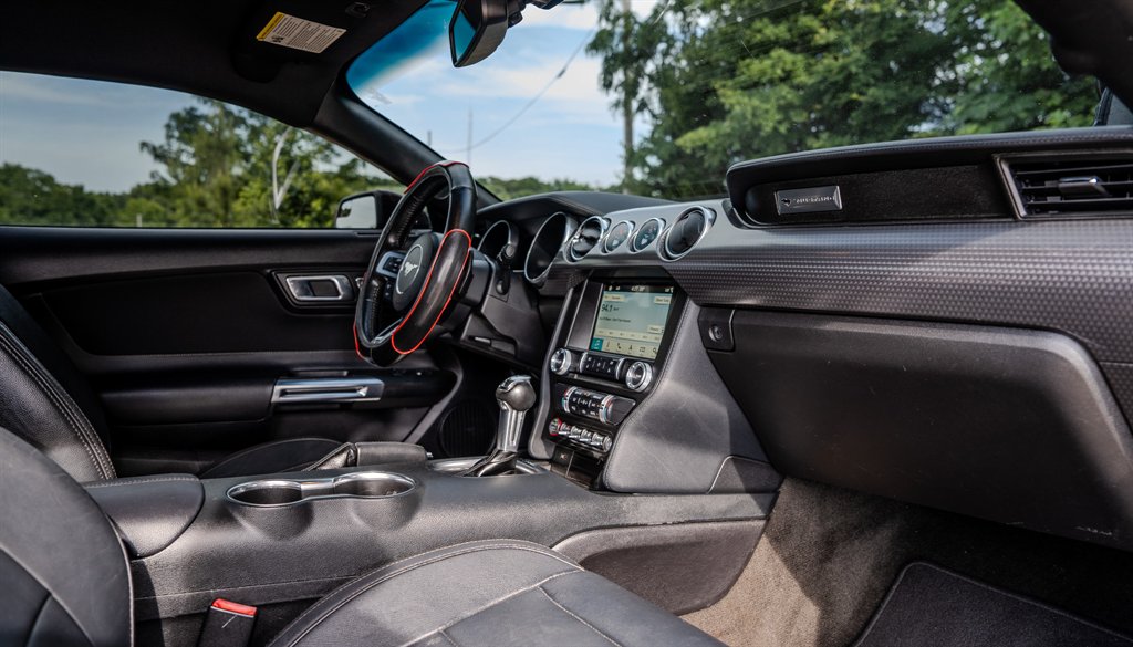 2018 Ford Mustang - $17,950