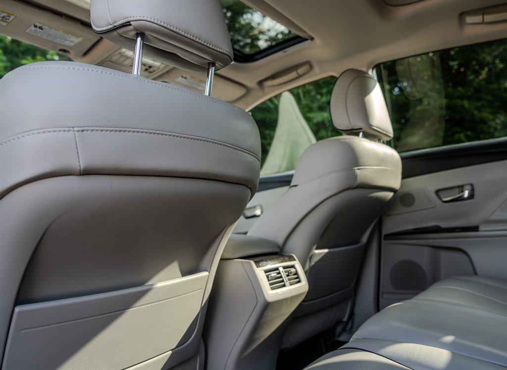 2015 Toyota Venza - $12,153