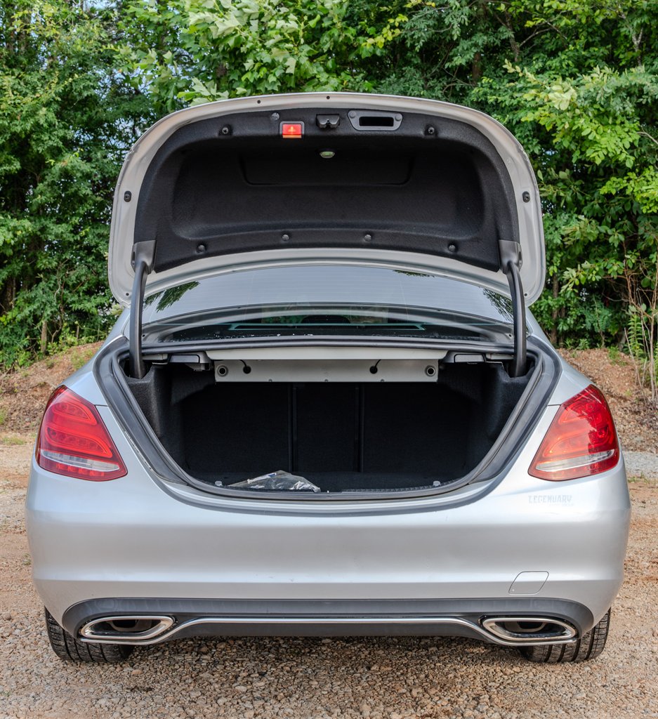 2015 Mercedes-Benz C-Class - $10,950