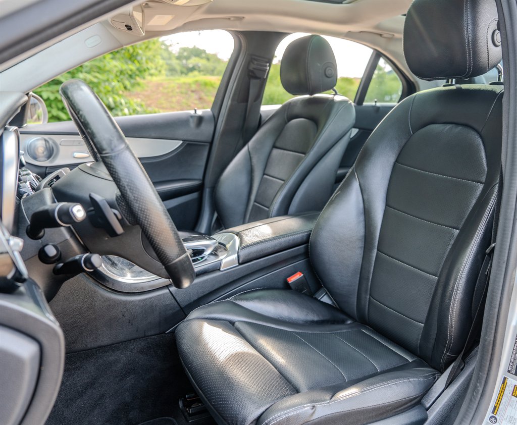 2015 Mercedes-Benz C-Class - $10,950