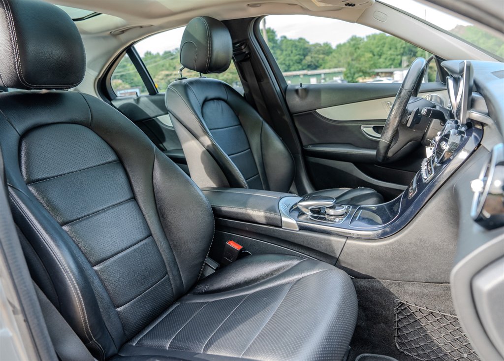2015 Mercedes-Benz C-Class - $10,950