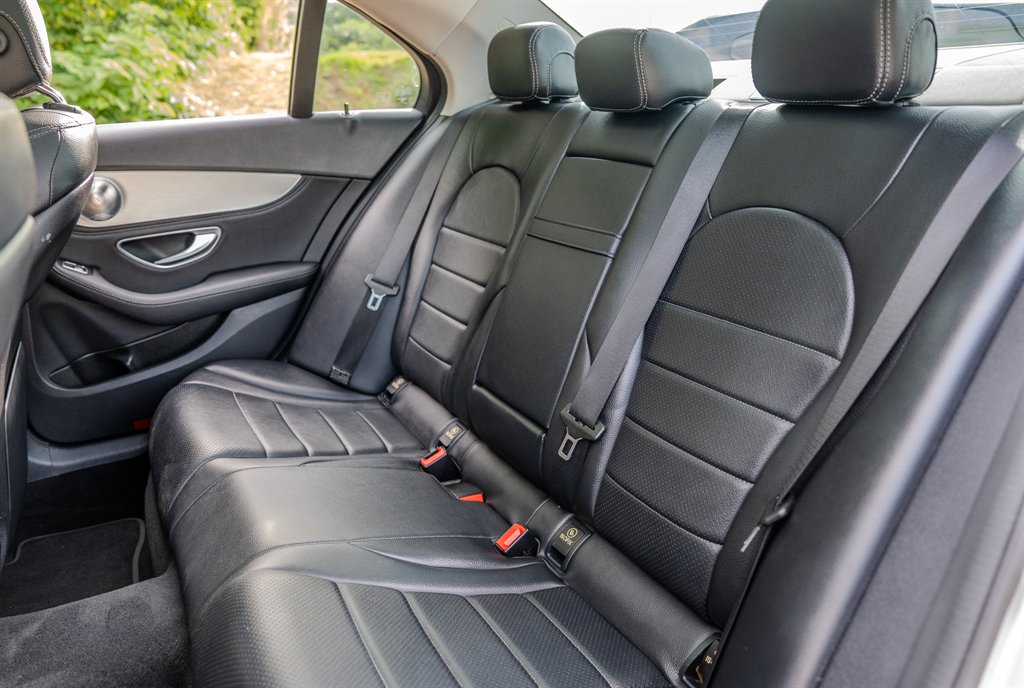 2015 Mercedes-Benz C-Class - $10,950