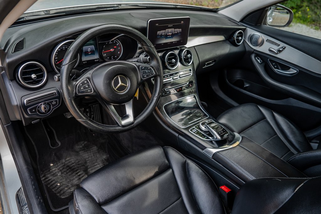 2015 Mercedes-Benz C-Class - $10,950