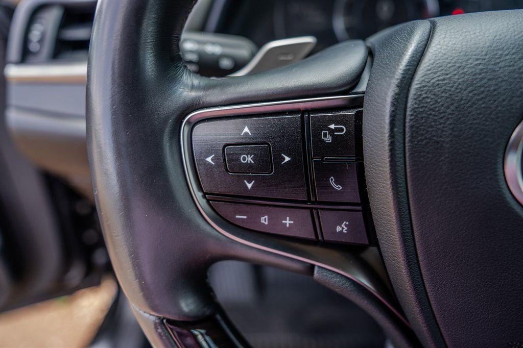 2020 Lexus ES - $36,798
