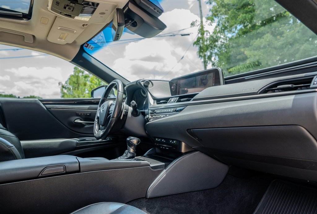 2020 Lexus ES - $36,798