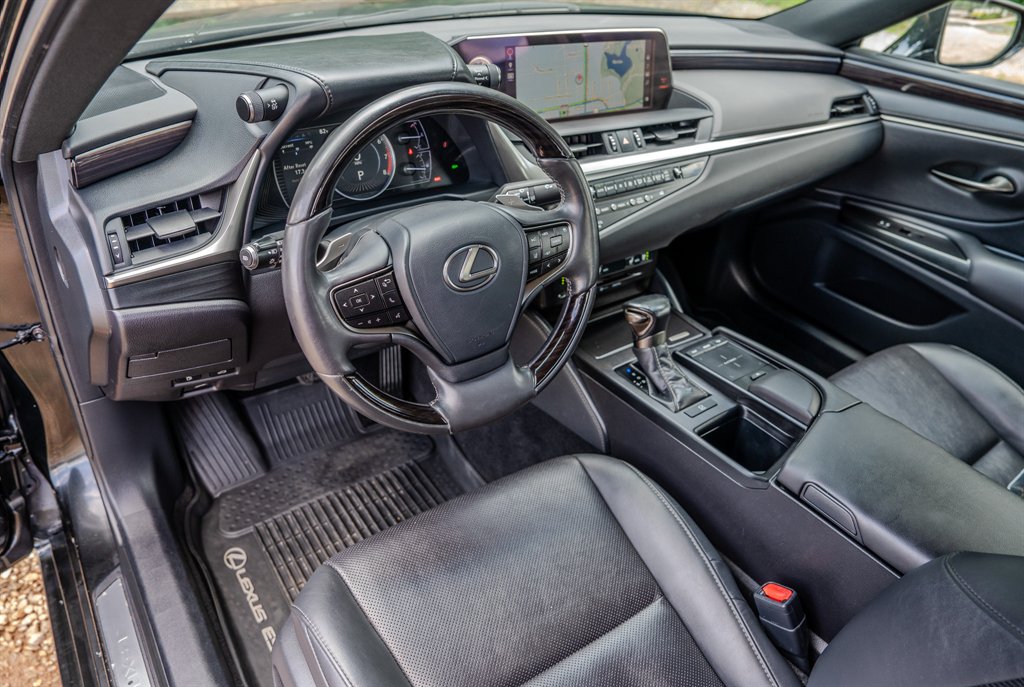 2020 Lexus ES - $36,798