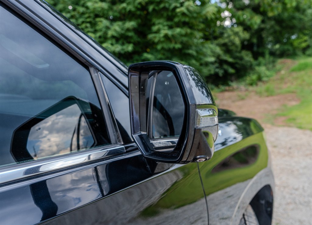 2021 Chevrolet Suburban - $36,265