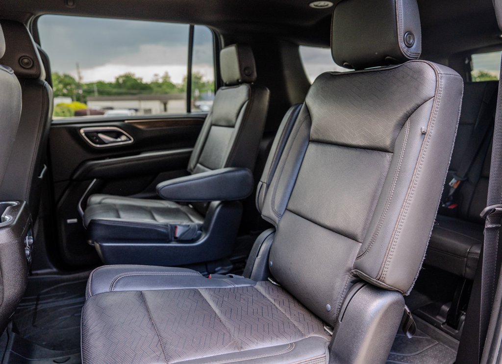 2021 Chevrolet Suburban - $36,265