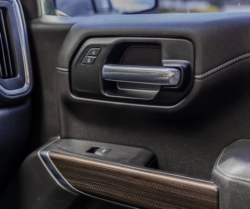 2019 Chevrolet Silverado - $24,498