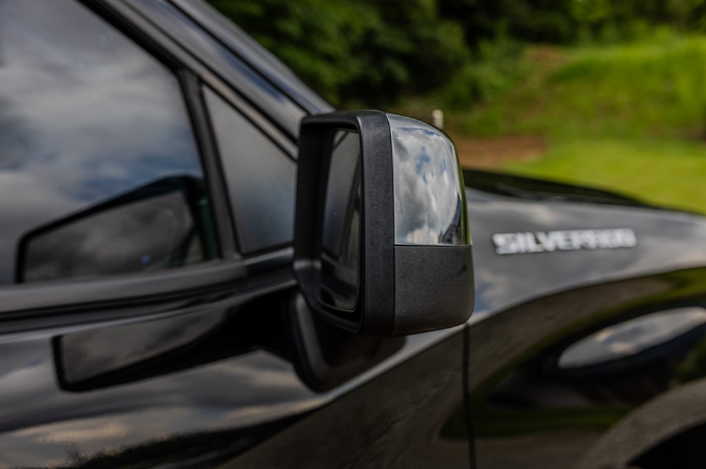 2019 Chevrolet Silverado - $24,498