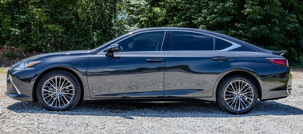 2023 Lexus ES - $31,945