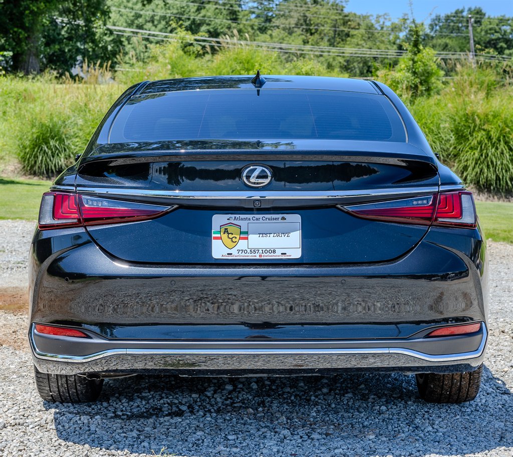 2023 Lexus ES - $31,945
