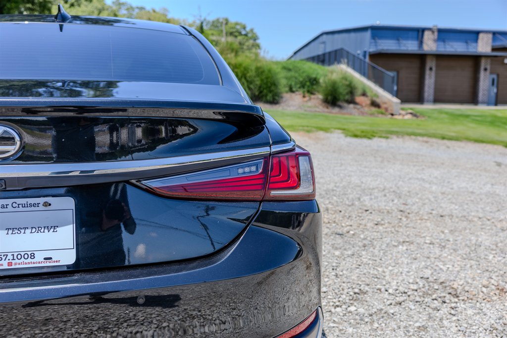 2023 Lexus ES - $31,945