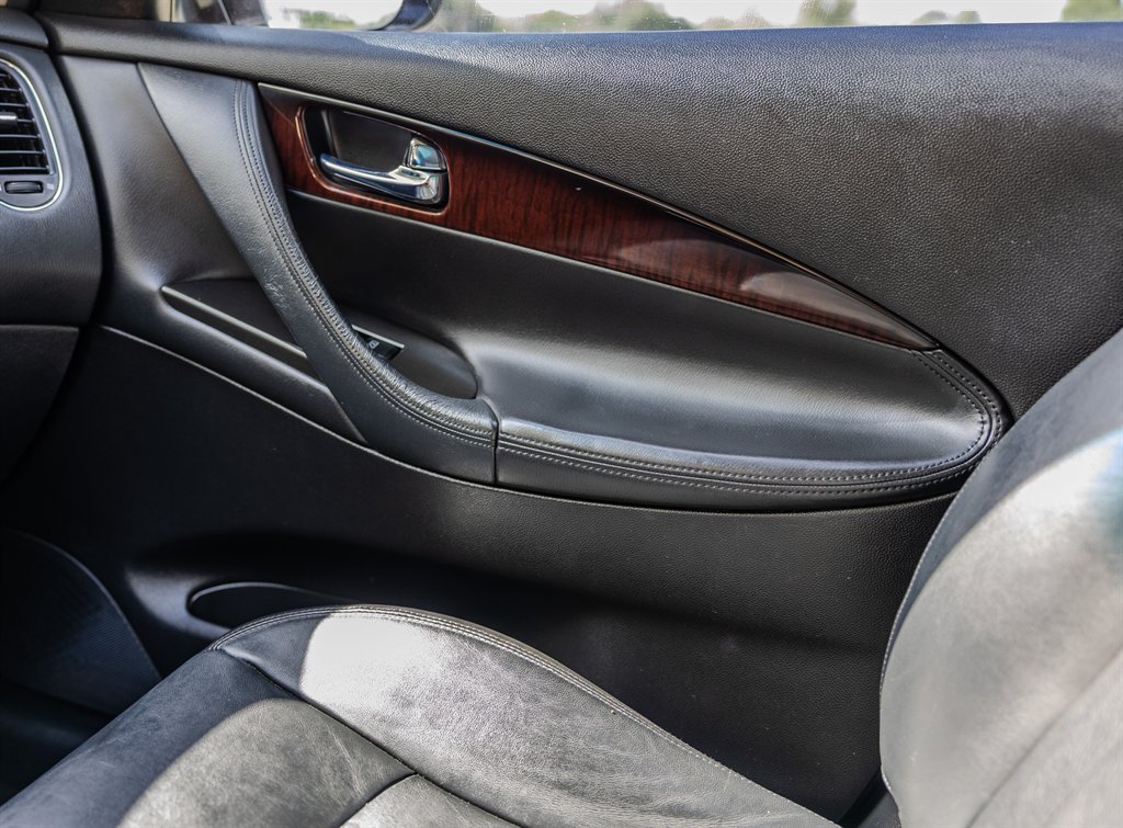 2017 INFINITI QX50 - $10,450