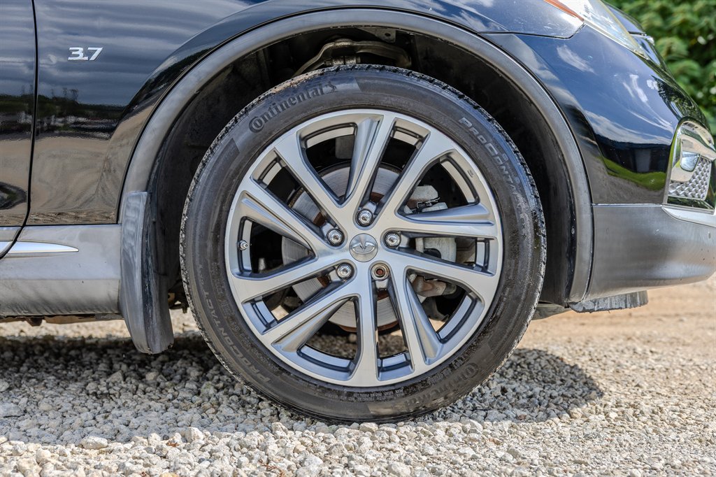 2017 INFINITI QX50 - $10,450