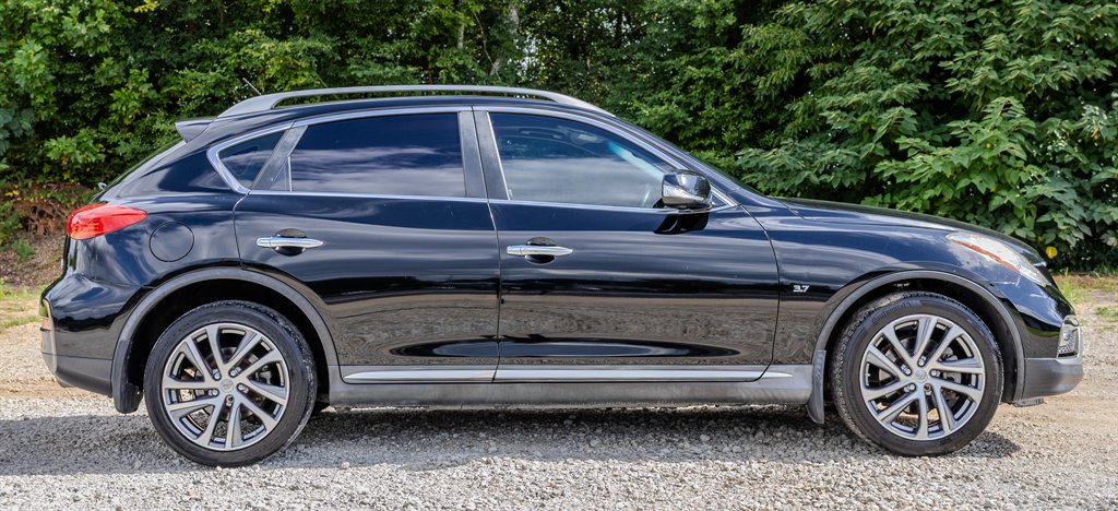 2017 INFINITI QX50 - $10,450