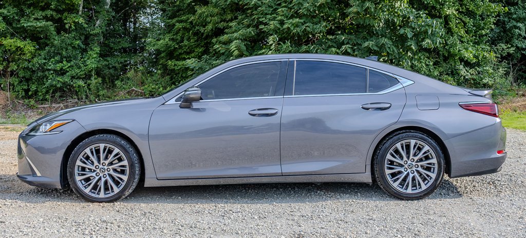 2021 Lexus ES - $31,488