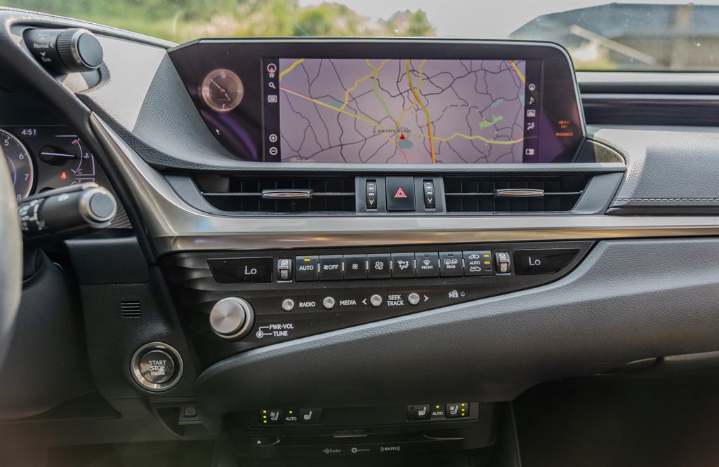 2021 Lexus ES - $31,488