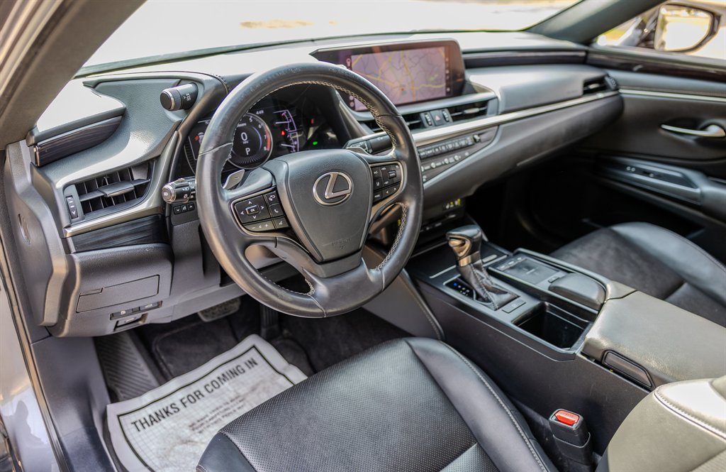 2021 Lexus ES - $31,488