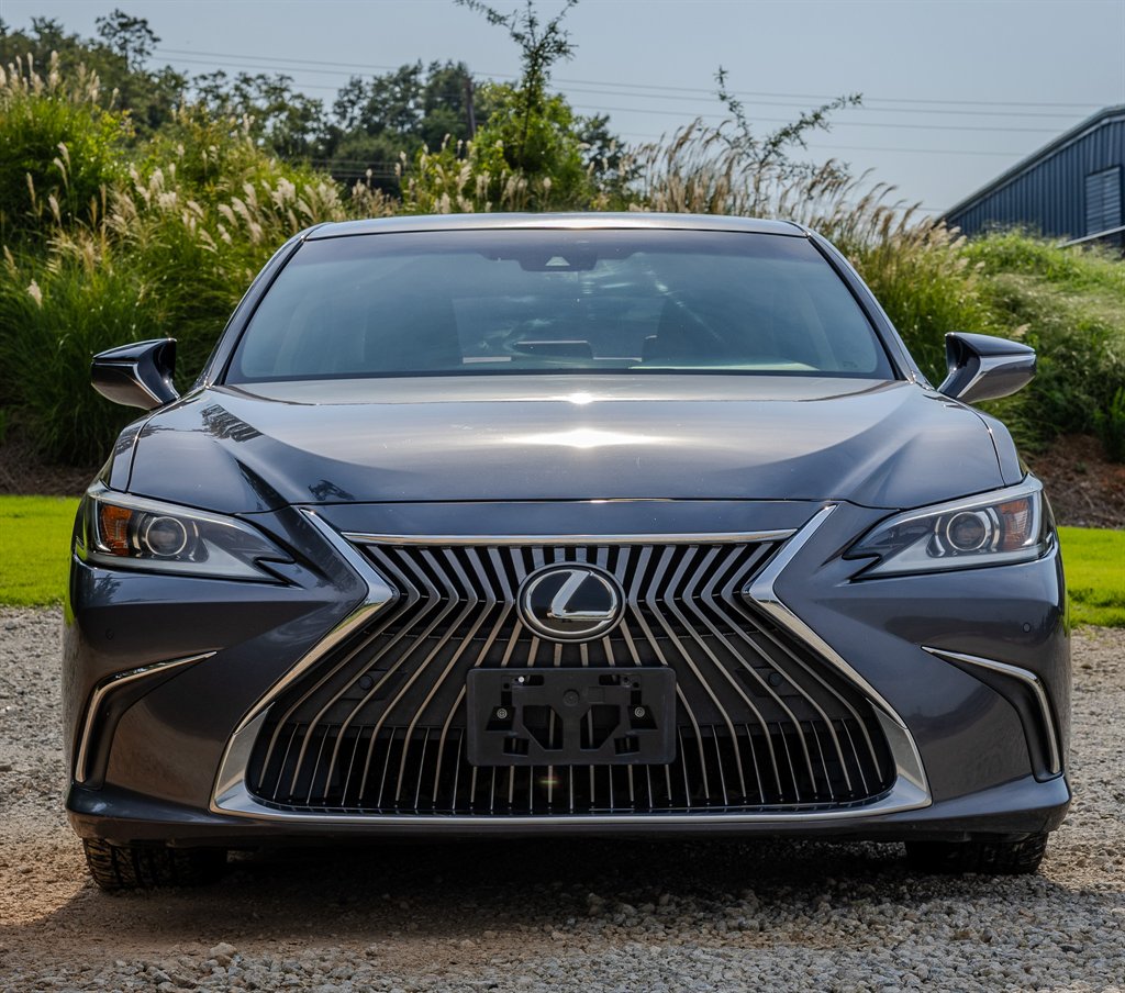 2021 Lexus ES - $31,488
