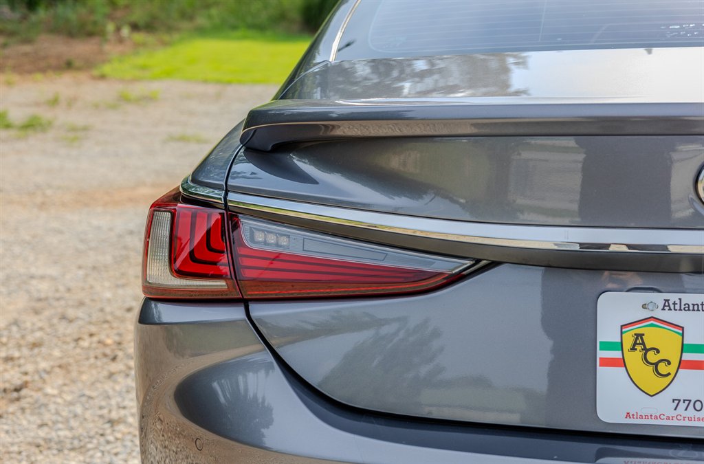 2021 Lexus ES - $31,488