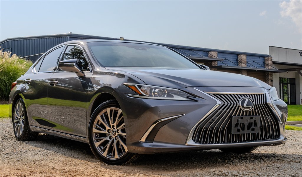 2021 Lexus ES - $31,488